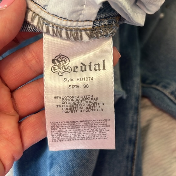 Cropped Redial Jeans for Moda Size 38 with Pearl & Pewter Embellishments - Picture 6 of 10